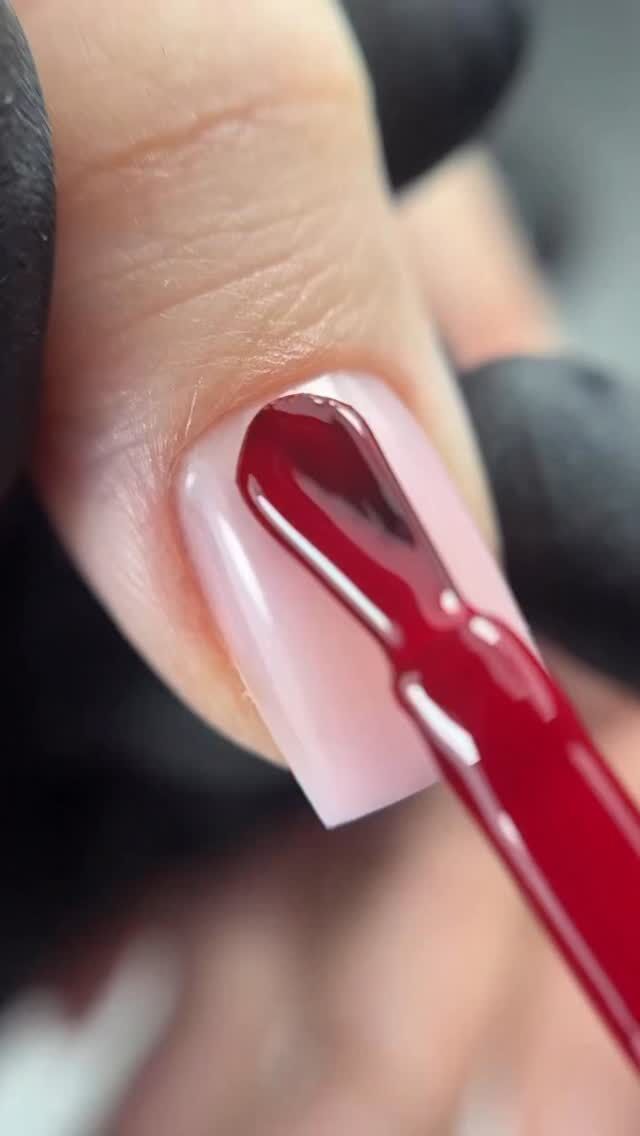 RED FOR WINTER ♥️

#montpellier #salondebeaute #ongles #gel #posecomplete