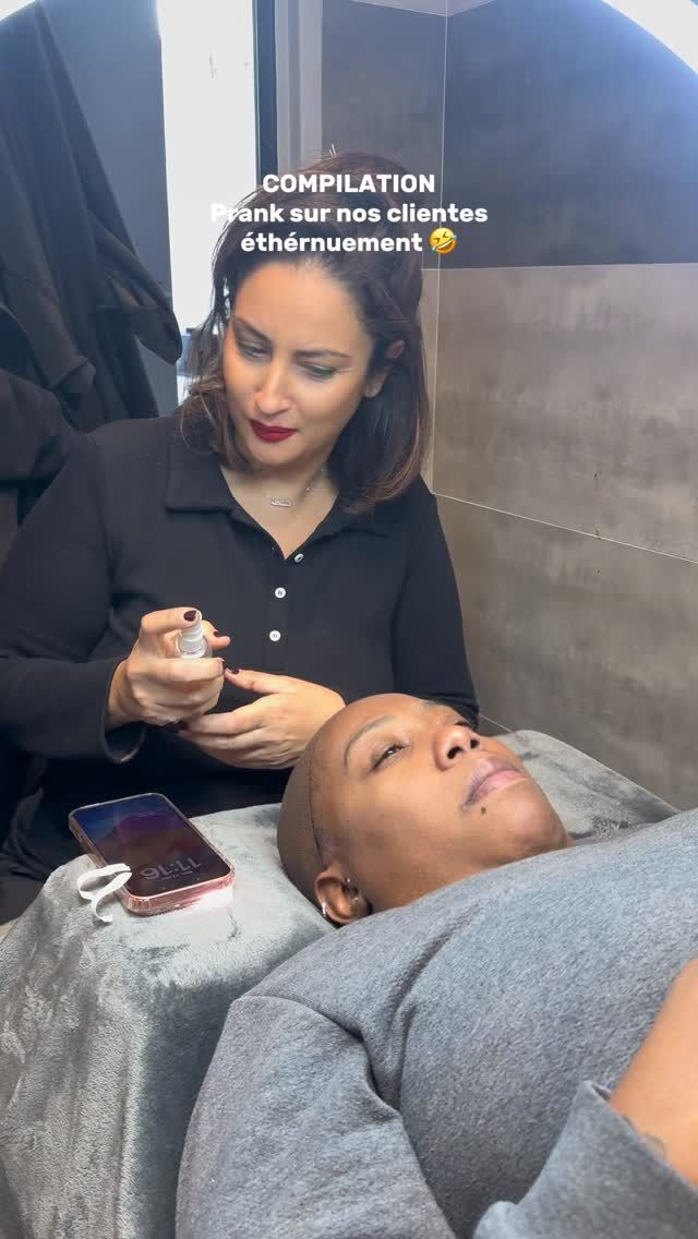 COMPILATION PRANK - J’ÉTERNUE SUR MES CLIENTES 🤣🤣🤣

#ladresseb #prank #drole #funny #lol